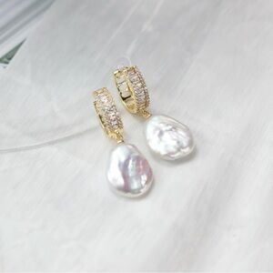 Sold Elegant Gold Large Freshwater Pearl Drop Earrings for Women